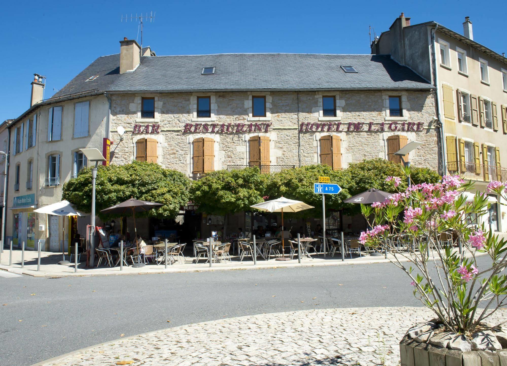 Hotel De La Gare Severac-d'Aveyron Exterior foto